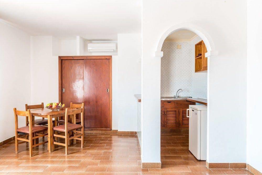 Apartamentos Orosol 2 By Typic Hotels Sant Antoni de Portmany Екстериор снимка