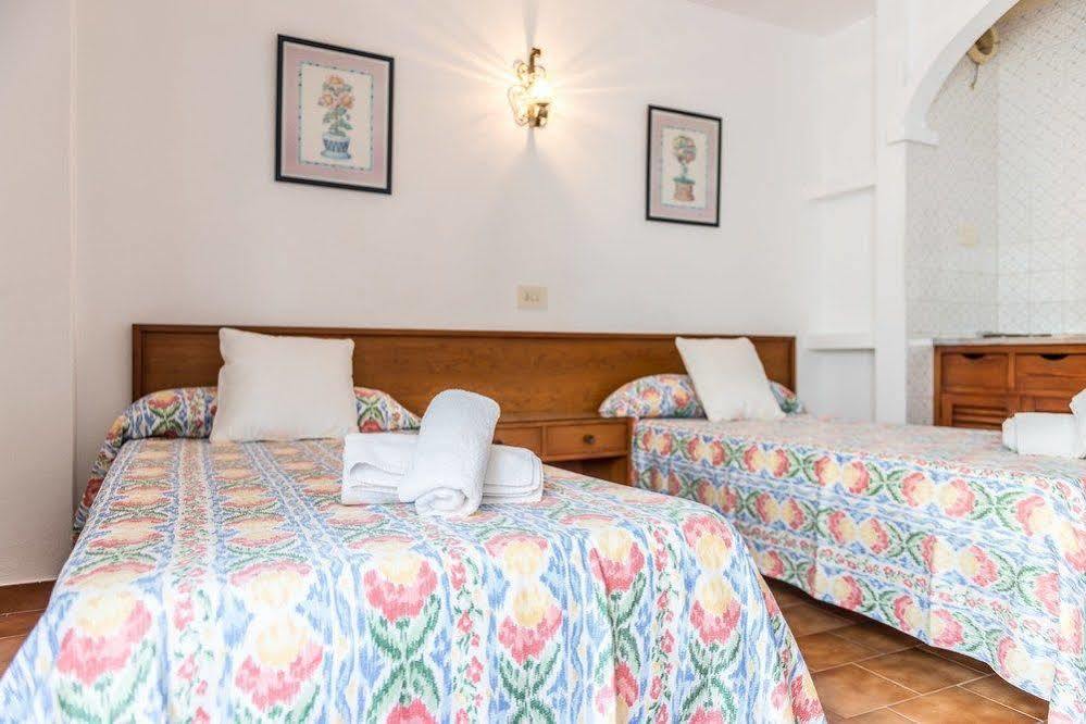 Apartamentos Orosol 2 By Typic Hotels Sant Antoni de Portmany Екстериор снимка