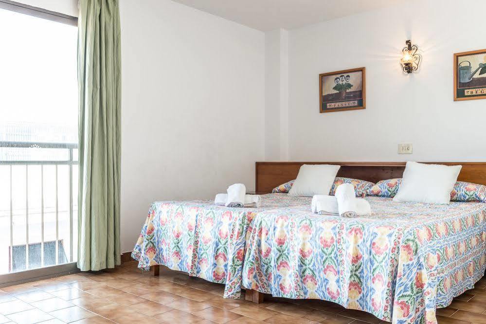 Apartamentos Orosol 2 By Typic Hotels Sant Antoni de Portmany Екстериор снимка